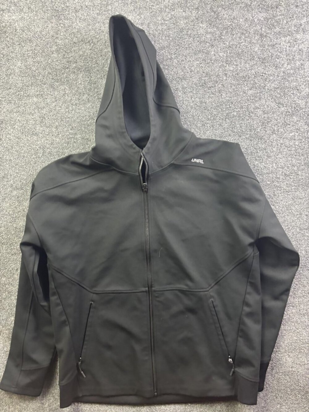 UNRL Jacket Mens Large Black Hooded Full Zip Softshell Lined Athletic Outdoor